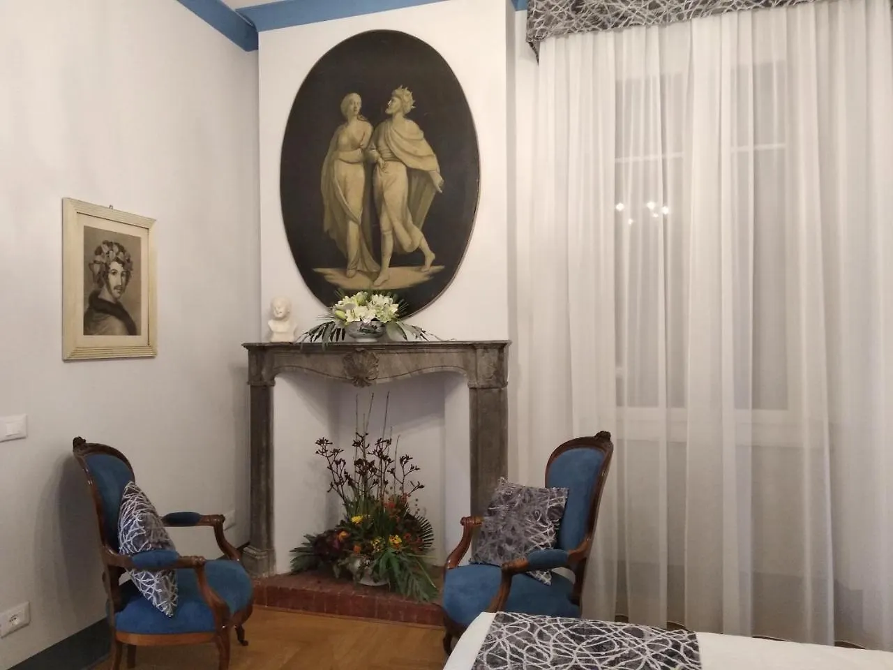 B&B 